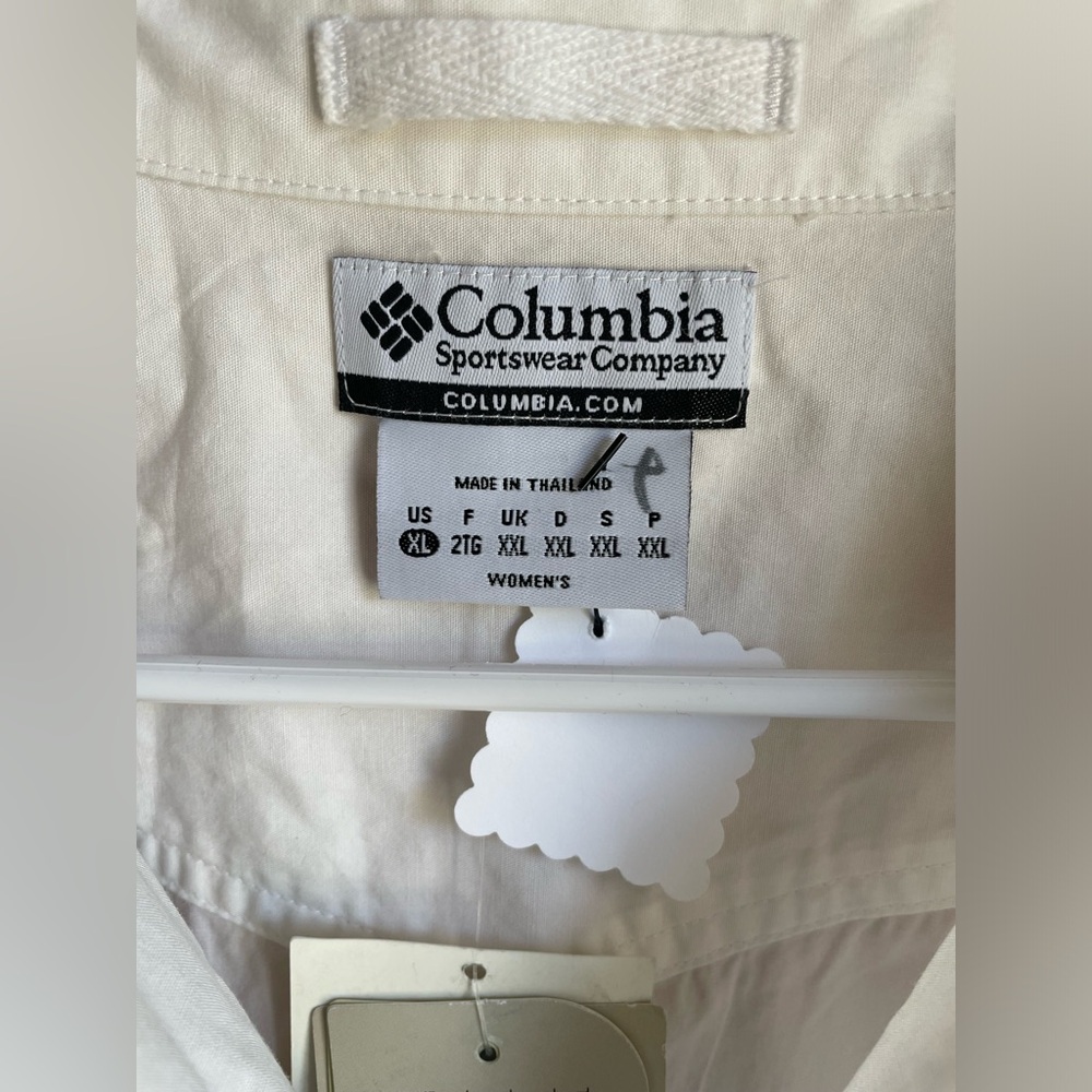 Women’s Columbia sleeveless shirt - NWT - Picture 2 of 8